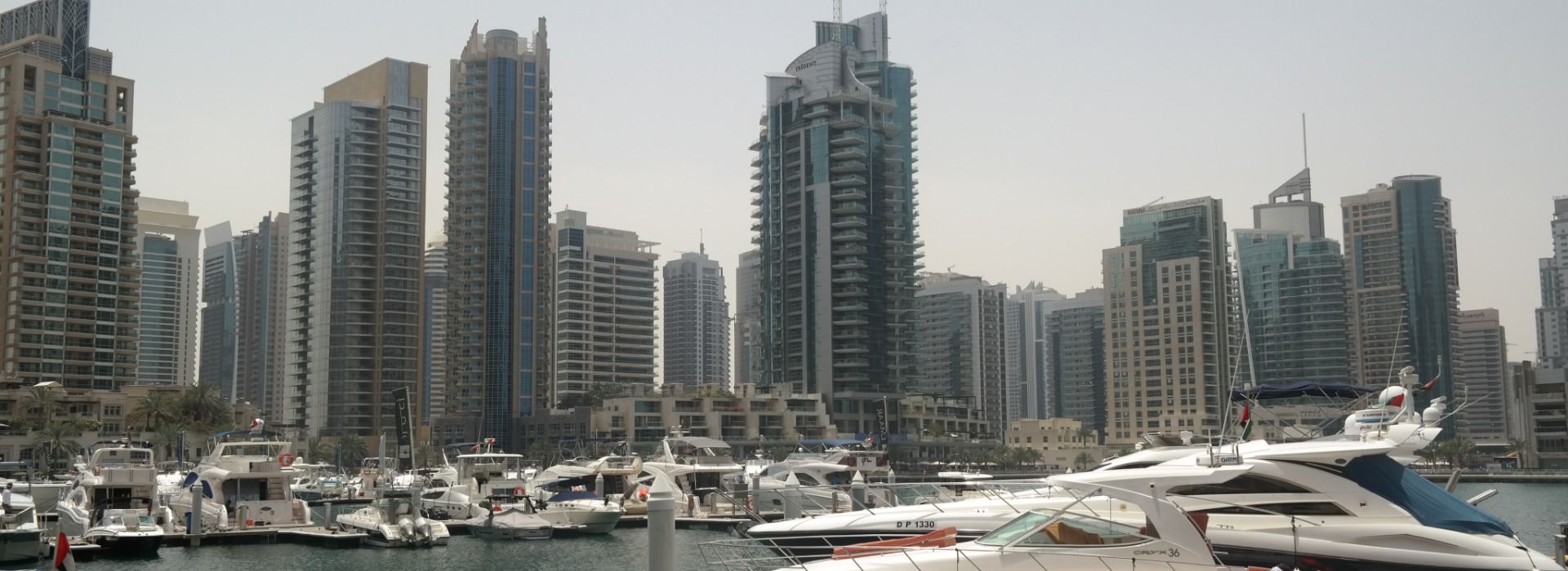 Dubai Marina og moskeene